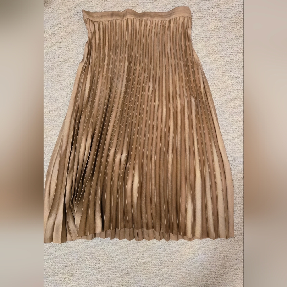 Banana Republic Petite M pleated midi skirt